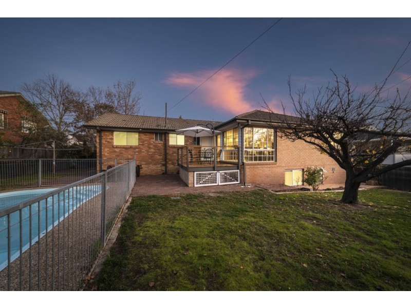 9 Henderson Street, Garran ACT 2605