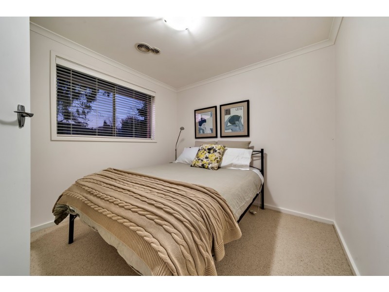 9 Henderson Street, Garran ACT 2605