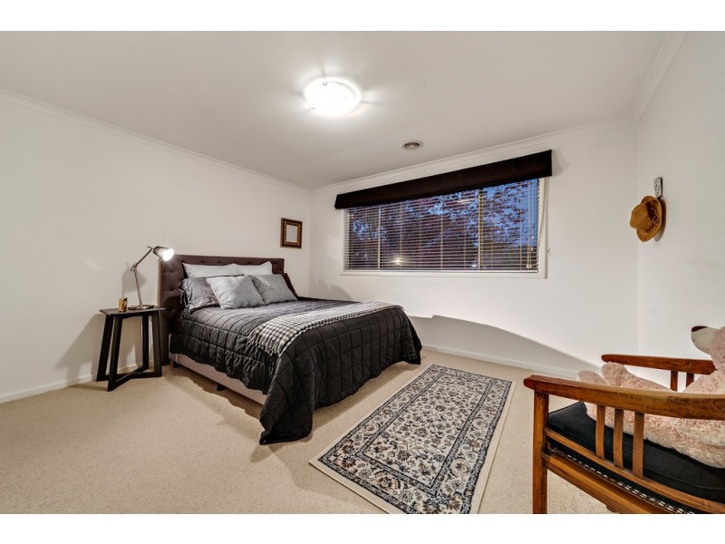 9 Henderson Street, Garran ACT 2605