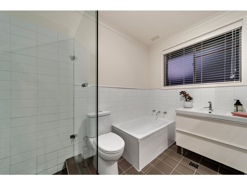 9 Henderson Street, Garran ACT 2605