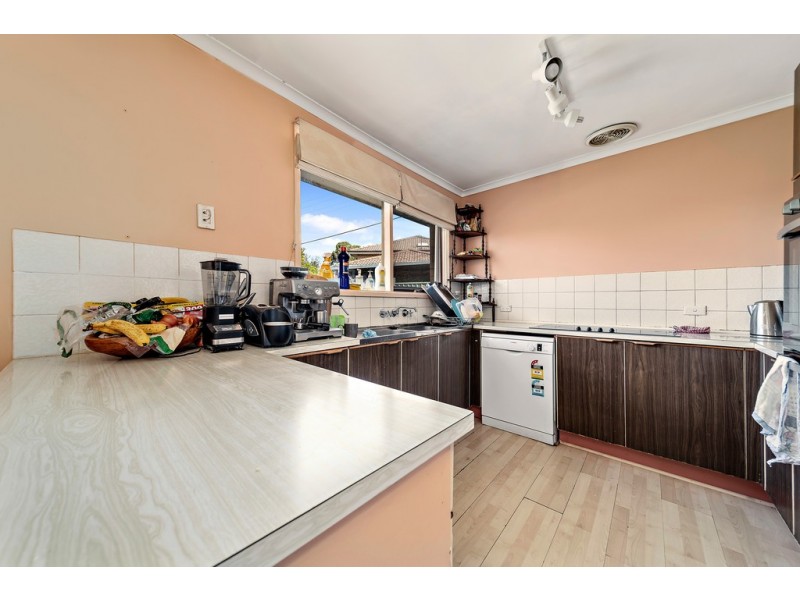 222 Osburn Drive, Macgregor ACT 2615