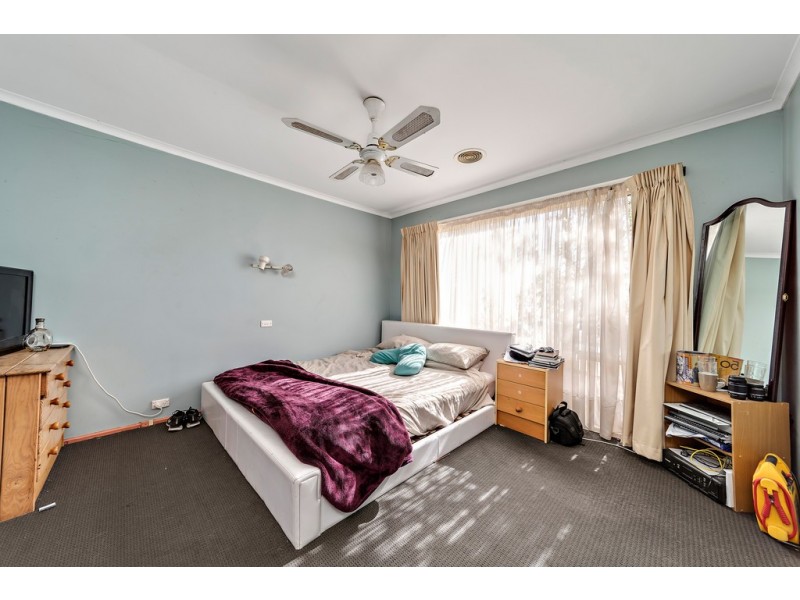 222 Osburn Drive, Macgregor ACT 2615