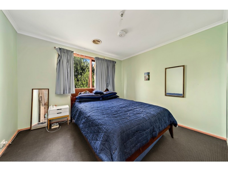 222 Osburn Drive, Macgregor ACT 2615