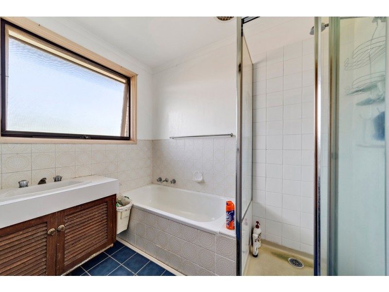 222 Osburn Drive, Macgregor ACT 2615