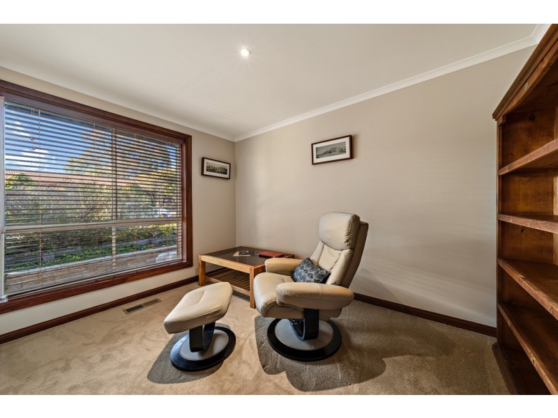 1 Zwar Place, Florey ACT 2615