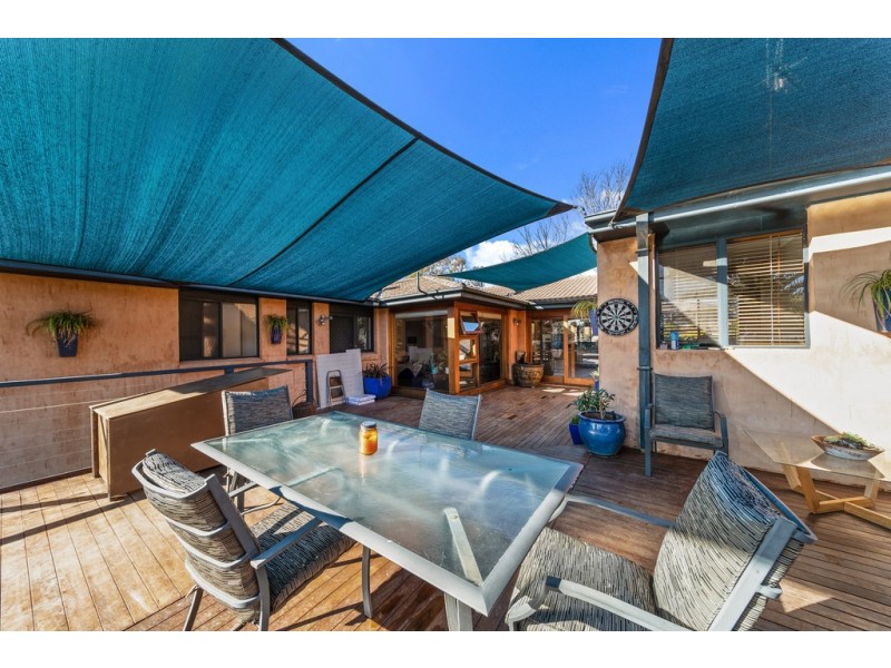 1 Zwar Place, Florey ACT 2615