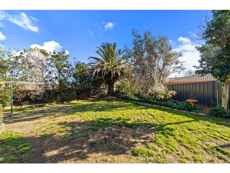 1 Zwar Place, Florey ACT 2615