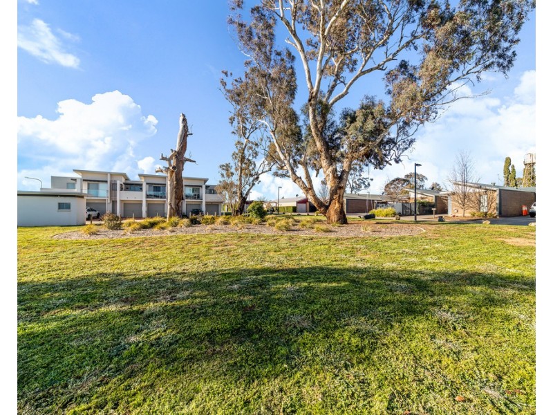 32 Otway Street, Harrison ACT 2914