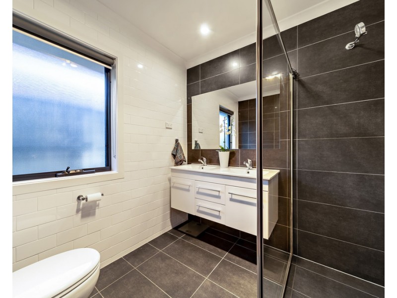 12 Lanaba Street, Crace ACT 2911