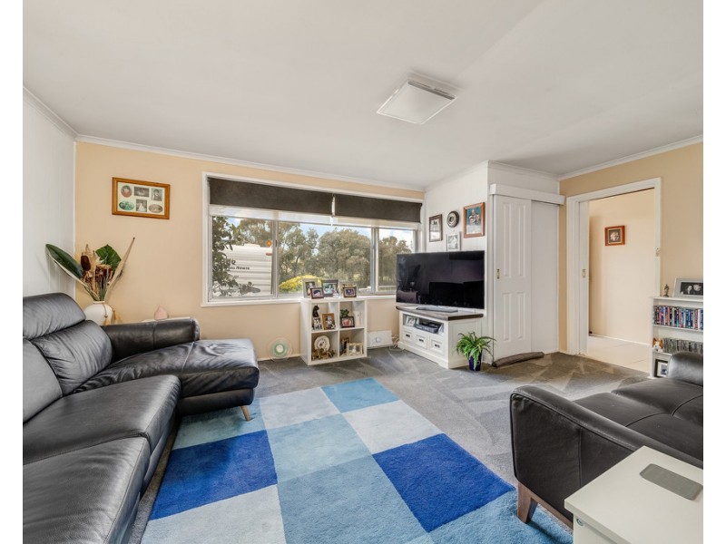 61 Florey Drive, Macgregor ACT 2615