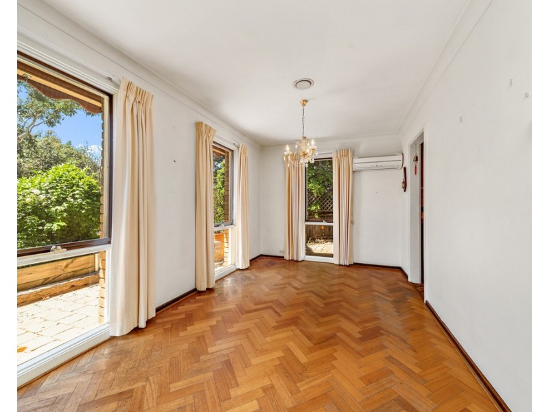 16 Gurner Place, Latham ACT 2615