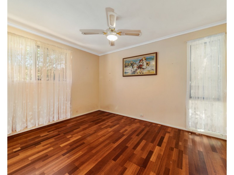 16 Gurner Place, Latham ACT 2615