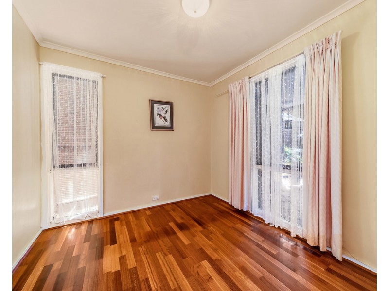 16 Gurner Place, Latham ACT 2615