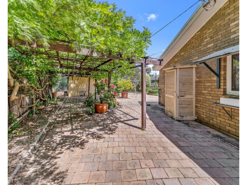 16 Gurner Place, Latham ACT 2615