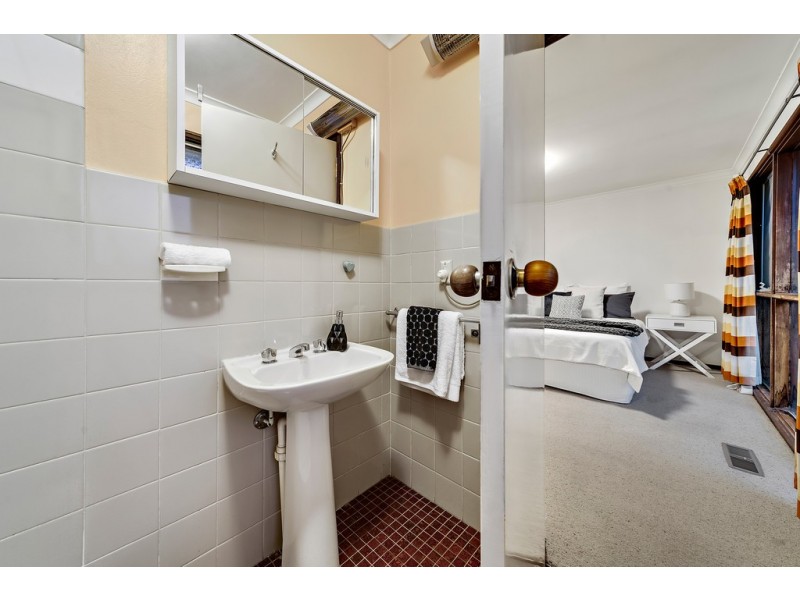 14 Jarvis Place, Macquarie ACT 2614