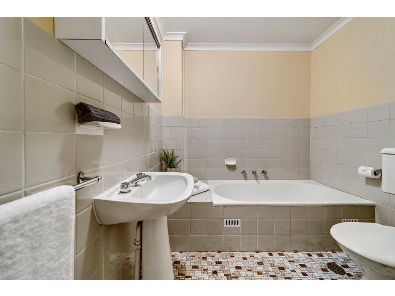 14 Jarvis Place, Macquarie ACT 2614