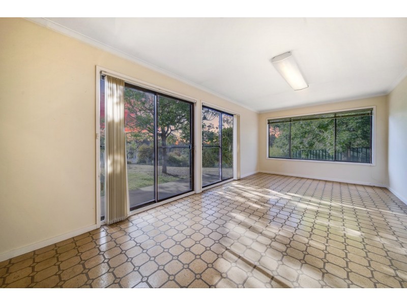 14 Jarvis Place, Macquarie ACT 2614