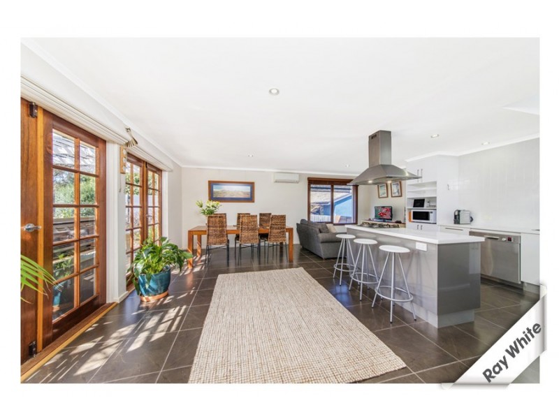 6 Roberts Street, Macquarie ACT 2614