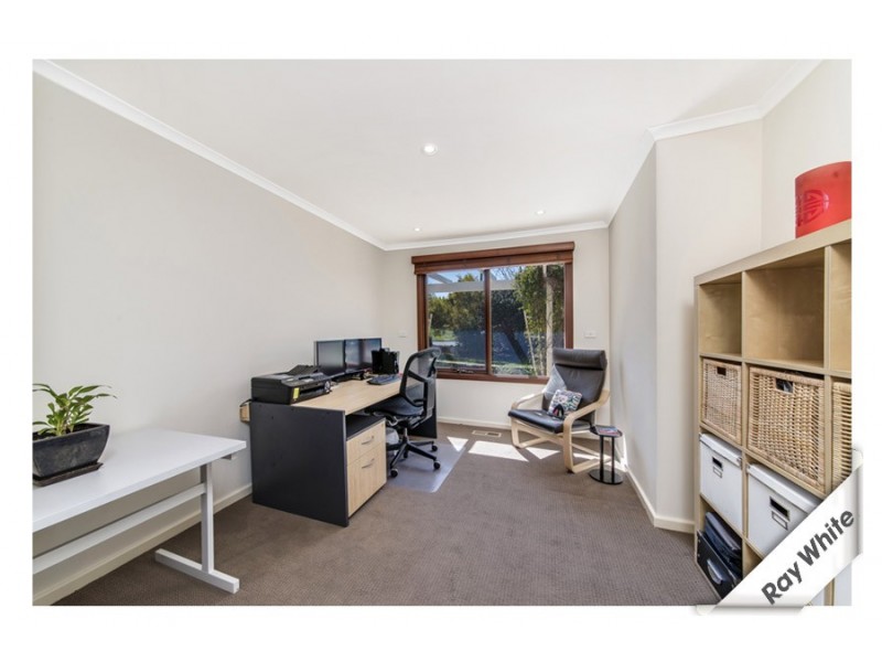 6 Roberts Street, Macquarie ACT 2614