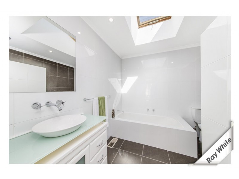 6 Roberts Street, Macquarie ACT 2614