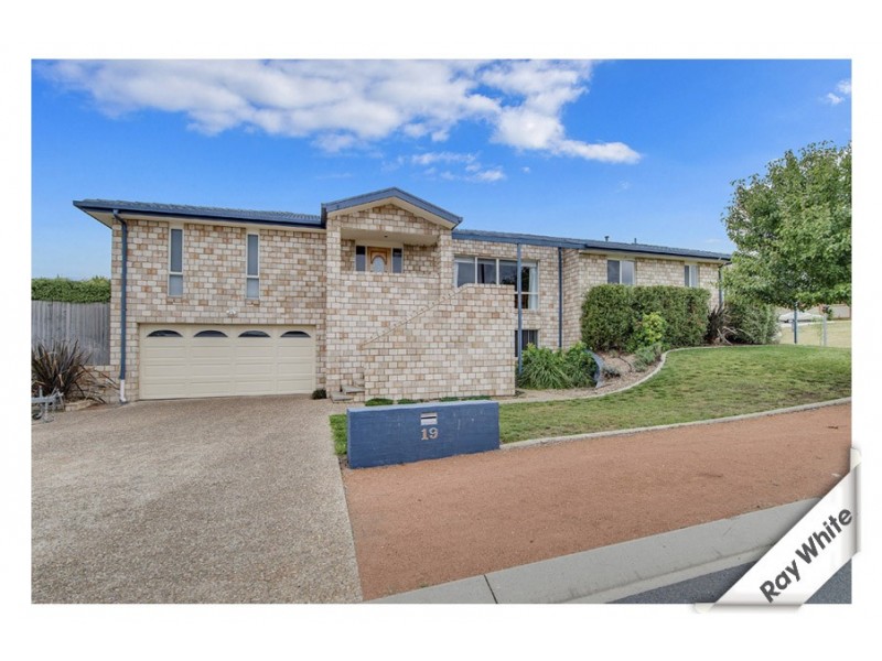19 Polilight Street, Dunlop ACT 2615