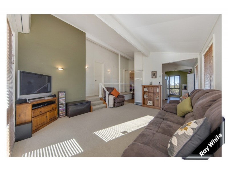 2 Holland Street, Macgregor ACT 2615