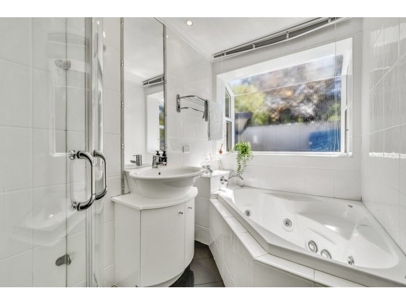 3 Don Place, Spence ACT 2615