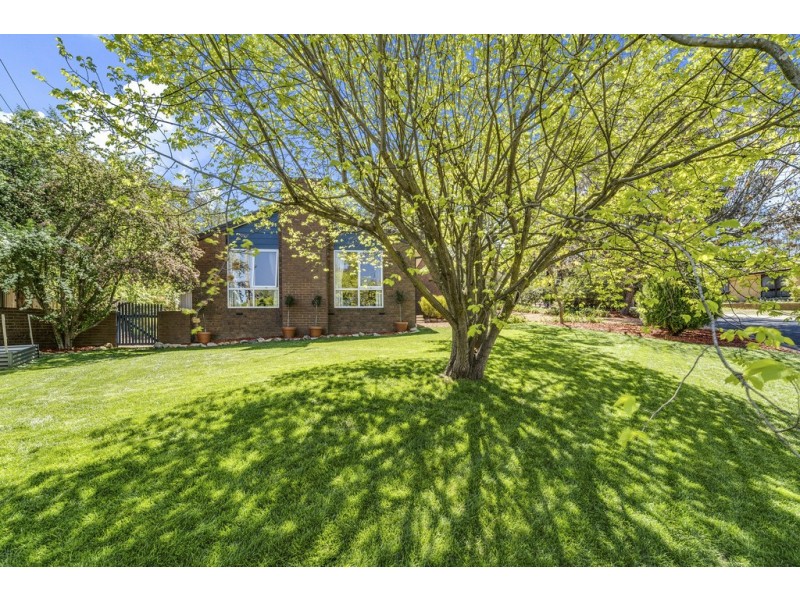 3 Don Place, Spence ACT 2615