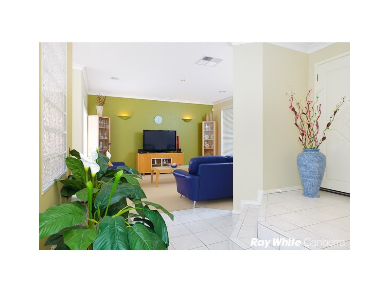 8 Fleetwood Smith Street, Nicholls ACT 2913