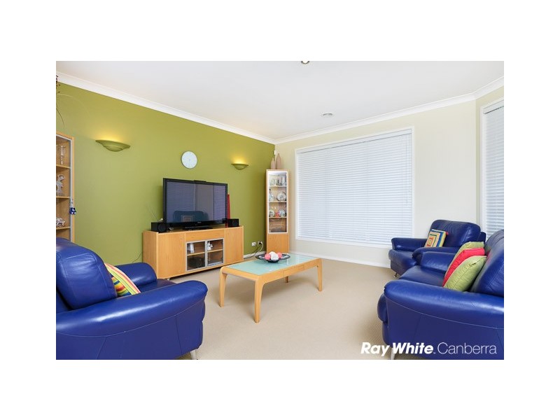 8 Fleetwood Smith Street, Nicholls ACT 2913
