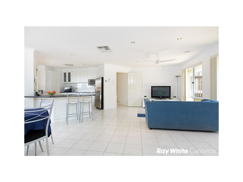 8 Fleetwood Smith Street, Nicholls ACT 2913