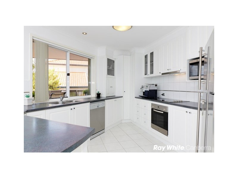 8 Fleetwood Smith Street, Nicholls ACT 2913