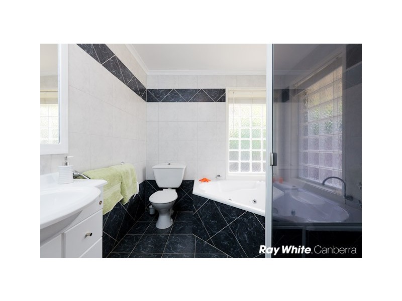 8 Fleetwood Smith Street, Nicholls ACT 2913