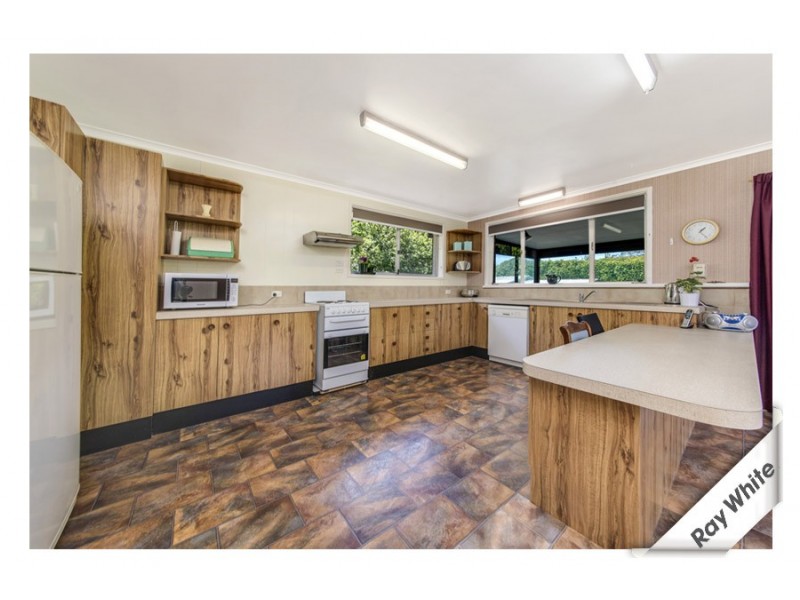 61 Stretton Crescent, Latham ACT 2615