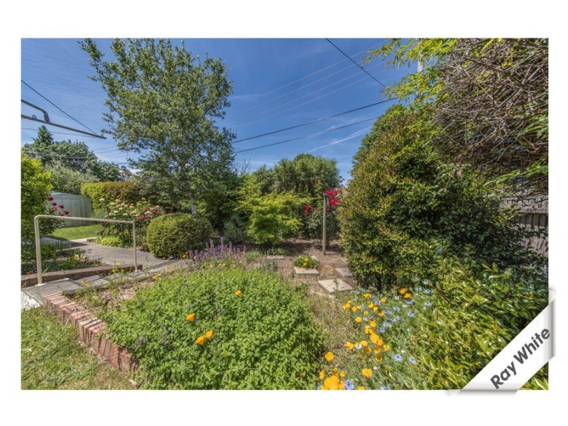 61 Stretton Crescent, Latham ACT 2615