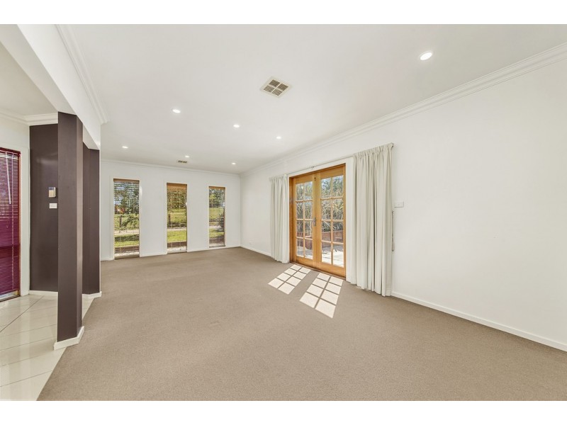 4 Mag Place, Dunlop ACT 2615