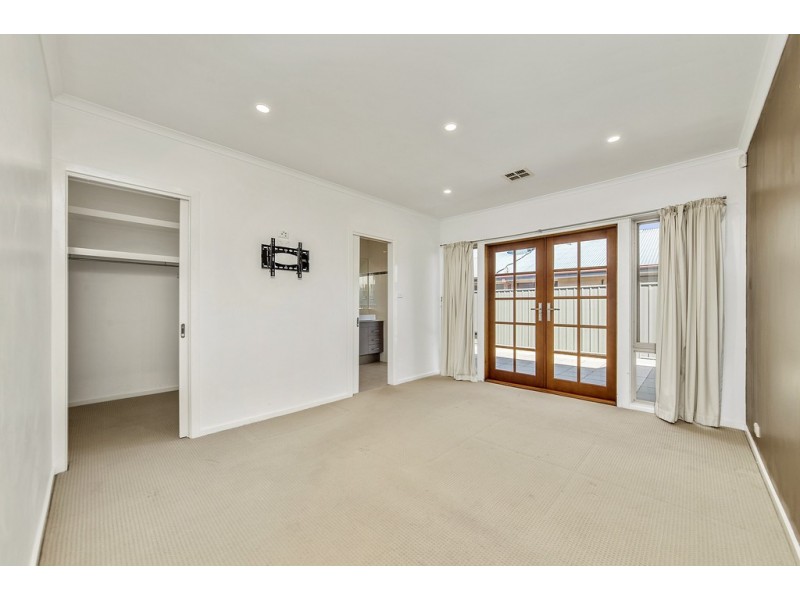 4 Mag Place, Dunlop ACT 2615