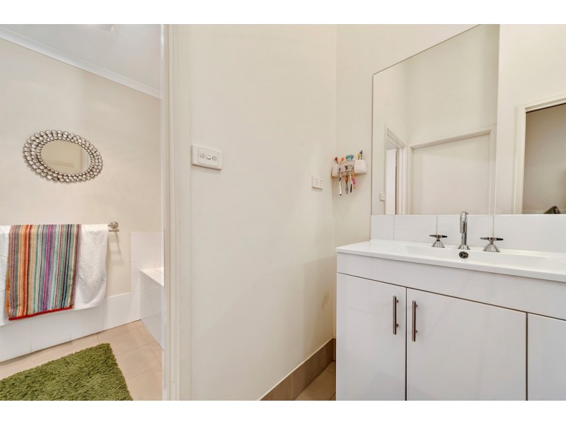1 De Gruchy Place, Macgregor ACT 2615