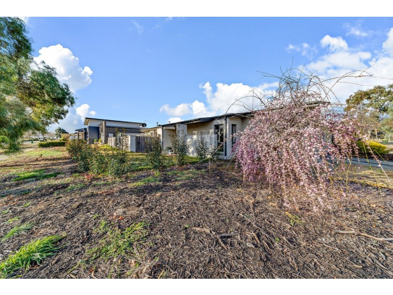 1 De Gruchy Place, Macgregor ACT 2615