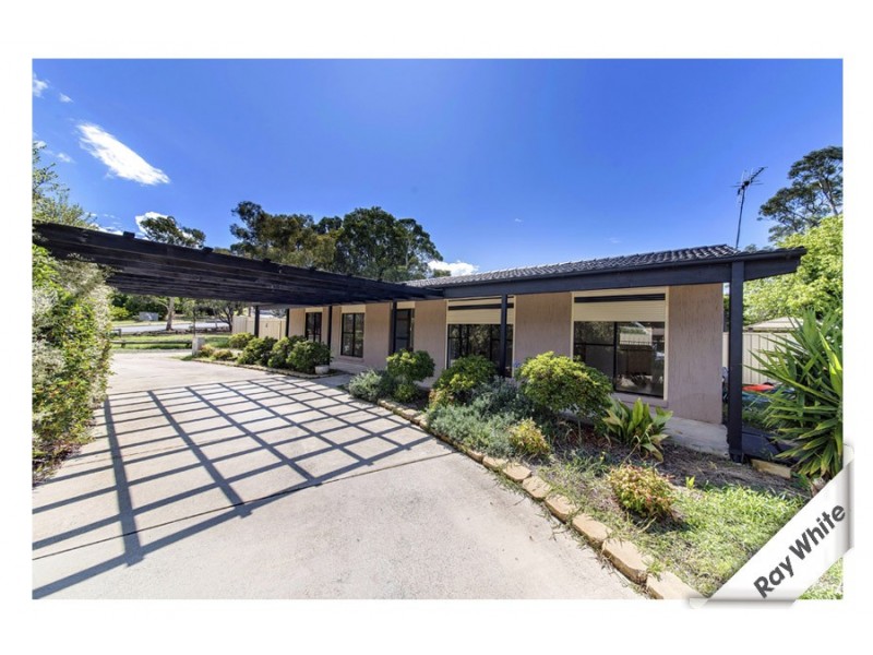 2 Bloxham Street, Charnwood ACT 2615