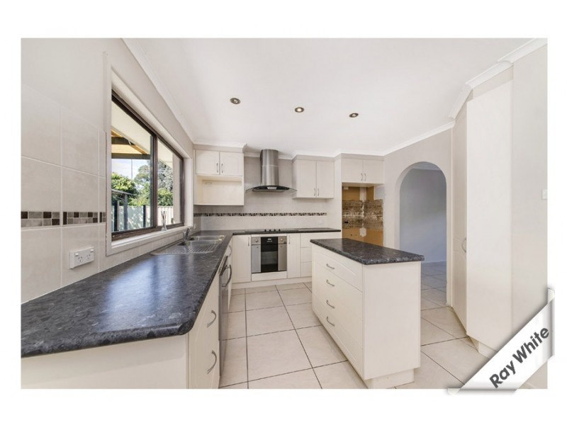 2 Bloxham Street, Charnwood ACT 2615