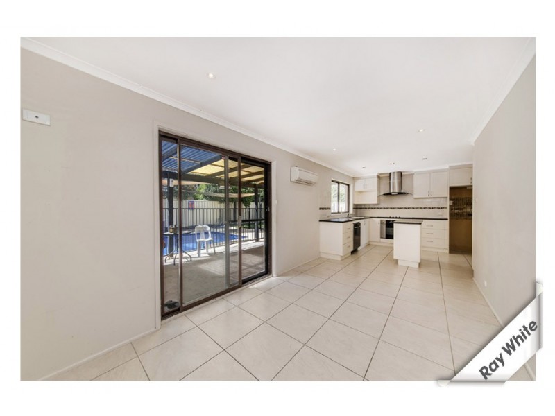 2 Bloxham Street, Charnwood ACT 2615