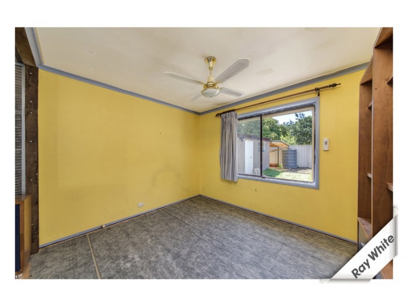 2 Bloxham Street, Charnwood ACT 2615