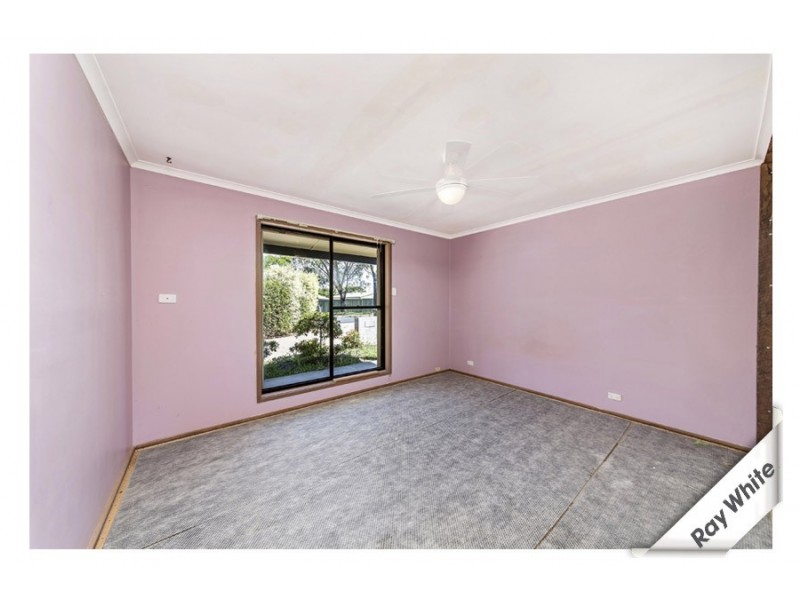 2 Bloxham Street, Charnwood ACT 2615