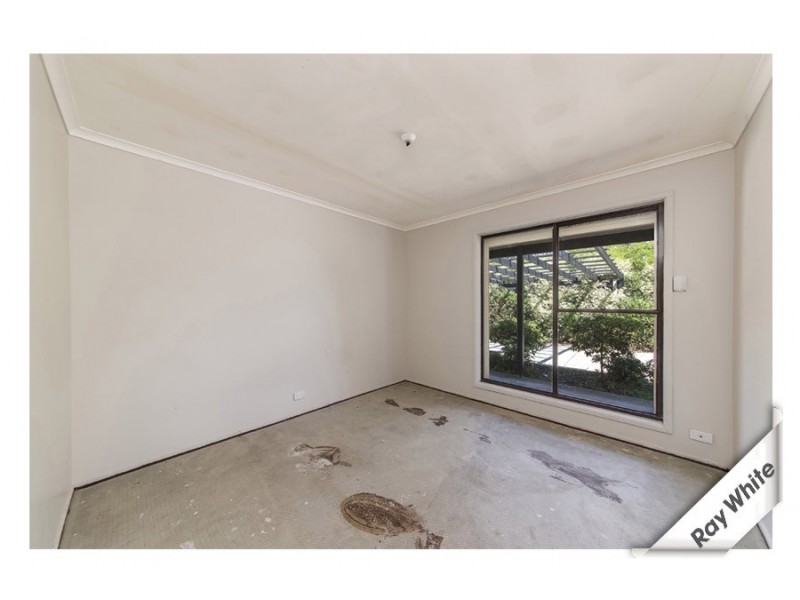 2 Bloxham Street, Charnwood ACT 2615