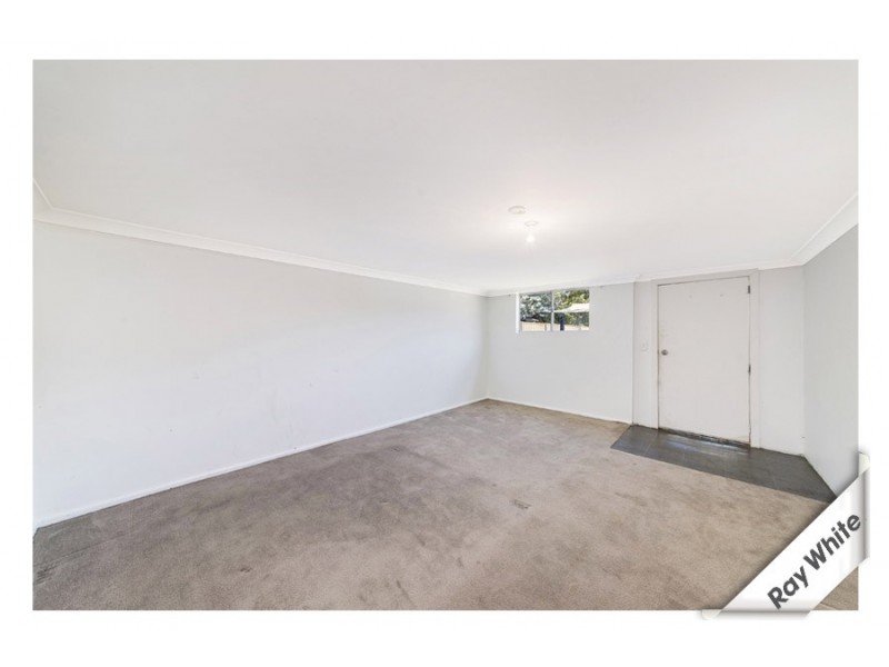 2 Bloxham Street, Charnwood ACT 2615