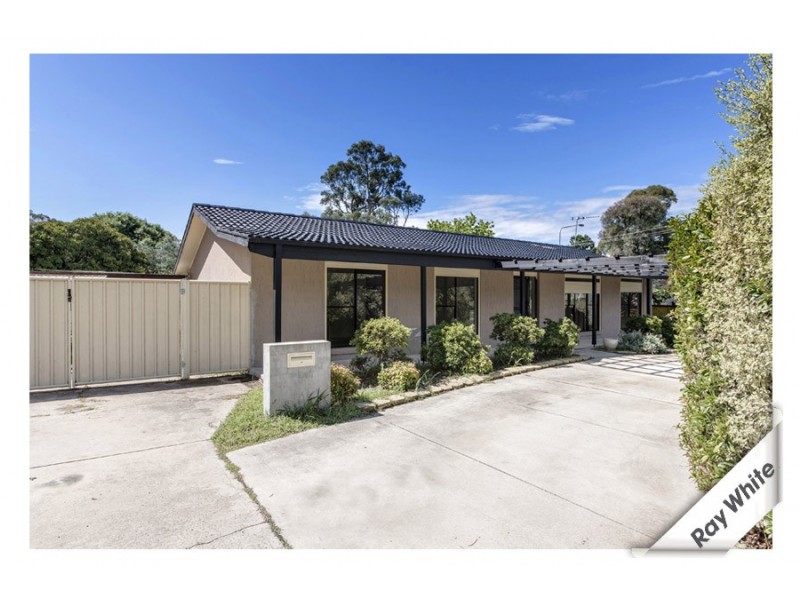 2 Bloxham Street, Charnwood ACT 2615