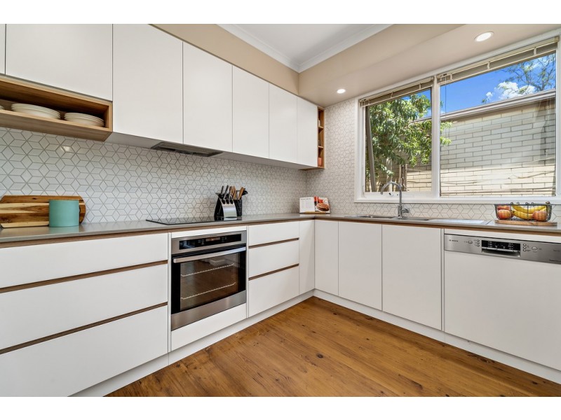 10 Teague Street, Cook ACT 2614