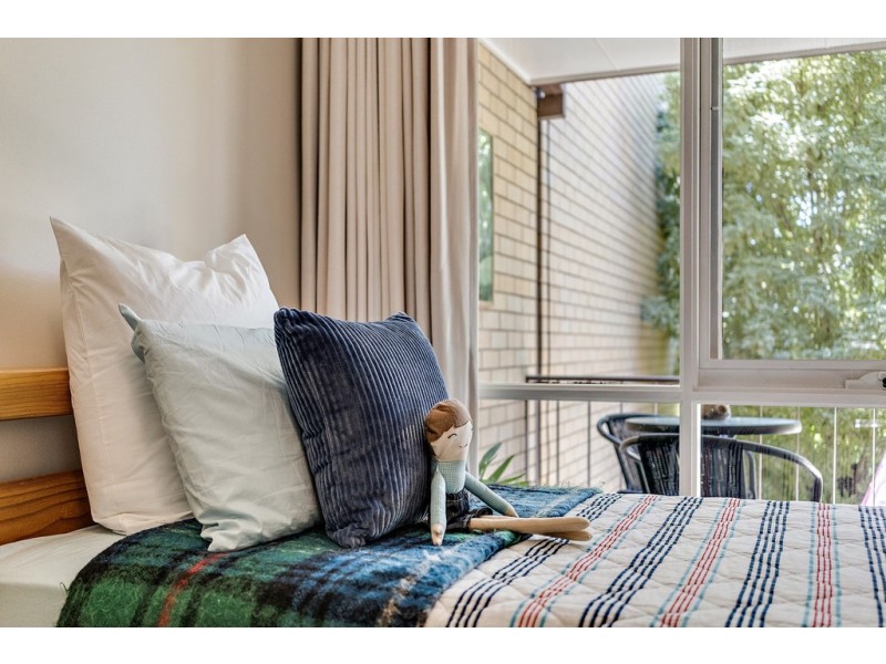 10 Teague Street, Cook ACT 2614