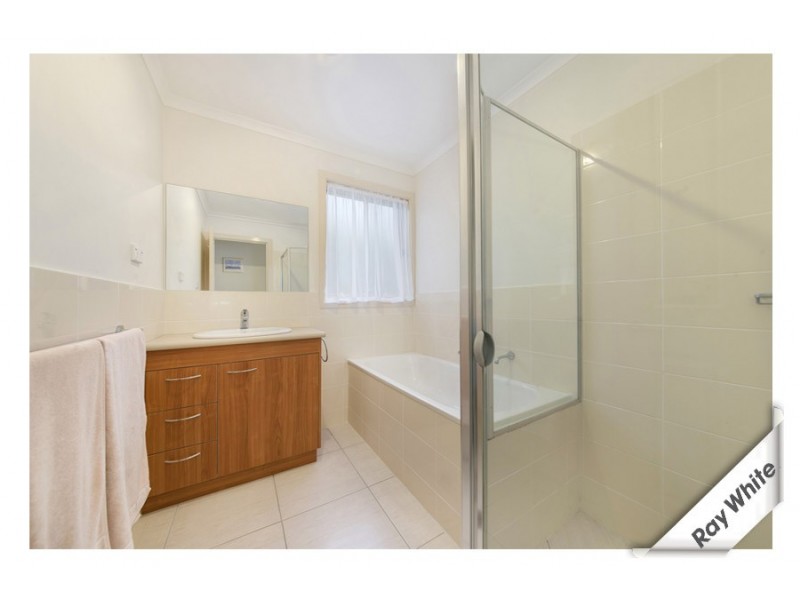 32 Henry Sutton Circuit, Dunlop ACT 2615